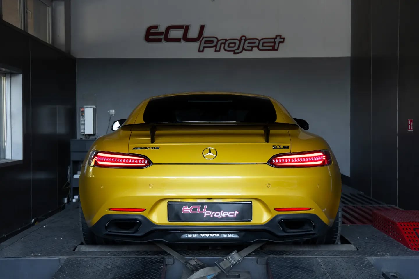 Mercedes-AMG GT S Stage 2 - 625 KM i 784 Nm