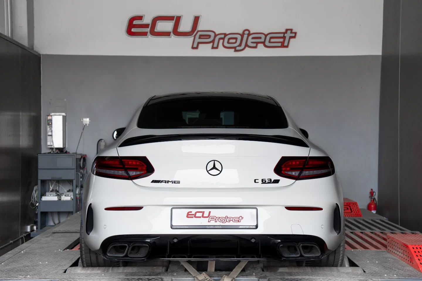 Mercedes-AMG C63 S C205 Stage 2 - 598 KM i 798 Nm