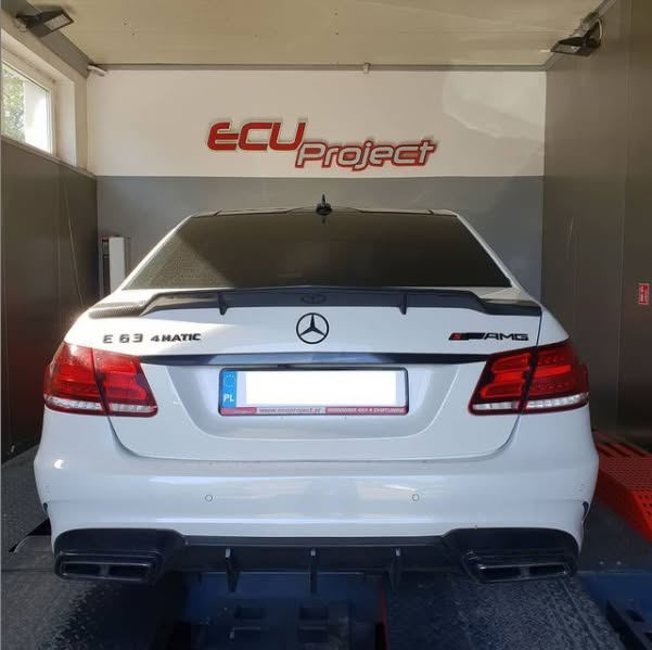 Mercedes-AMG E63 W212 Stage 2 - 719 KM i 1077 Nm