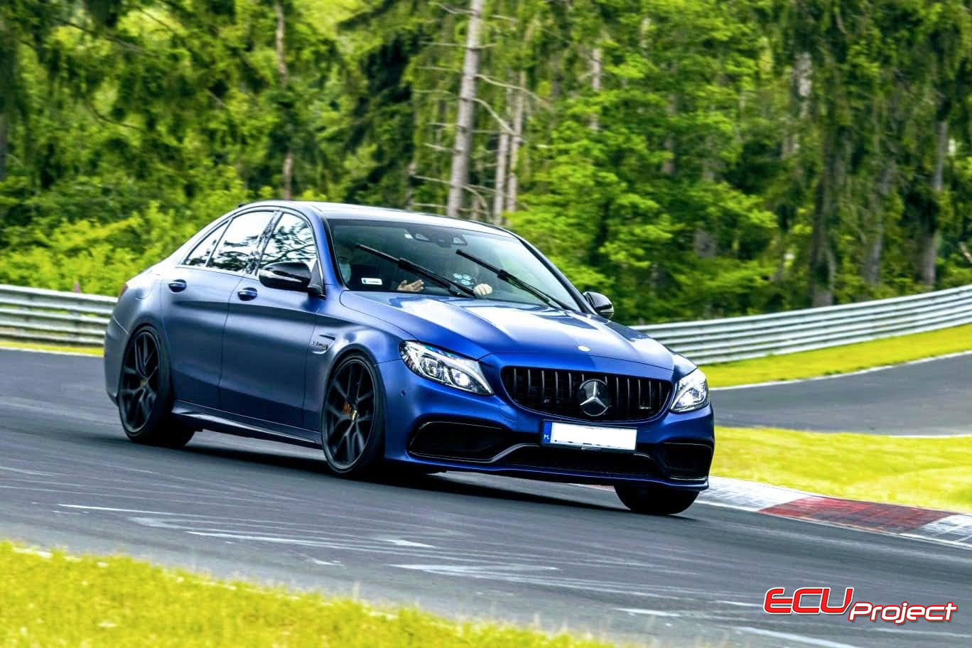 Mercedes-AMG C63S W205 Stage 3 - 734 KM i 953 Nm