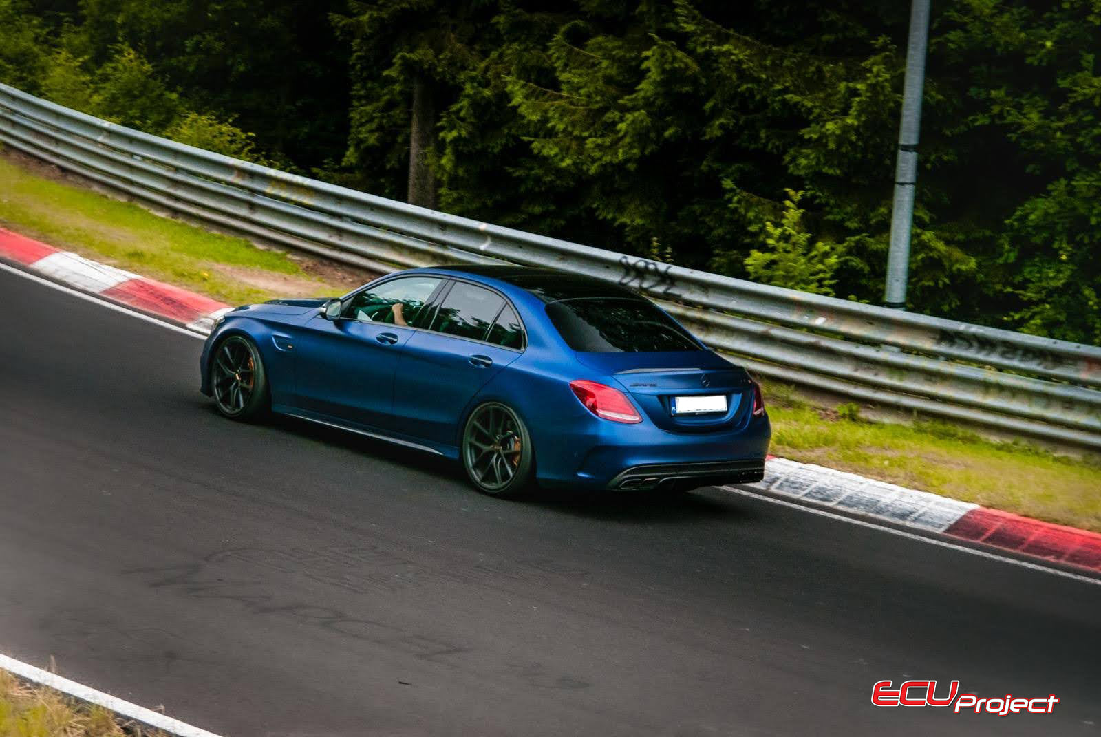 Mercedes-AMG C63S W205 Stage 3 - 734 KM i 953 Nm