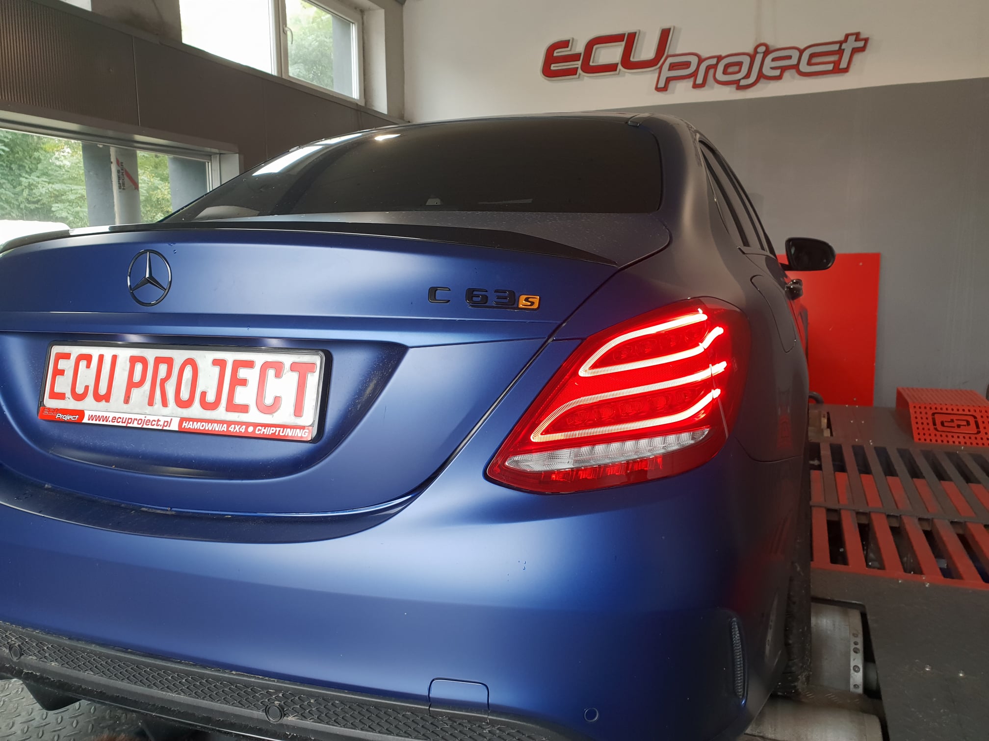 Mercedes-AMG C63S W205 Stage 3 - 734 KM i 953 Nm